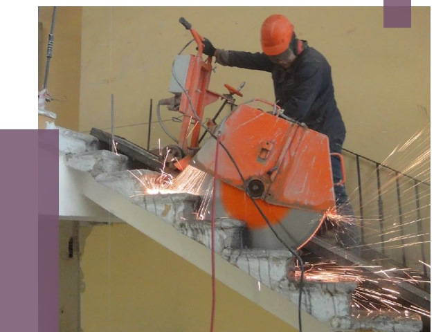 Демонтаж бетонных лестниц в Выксе от 4667 руб. за м2 | ПРОЛЁТ-Вкс