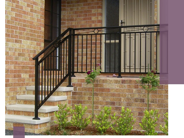 Уличные перила из металла под ключ в Выксе